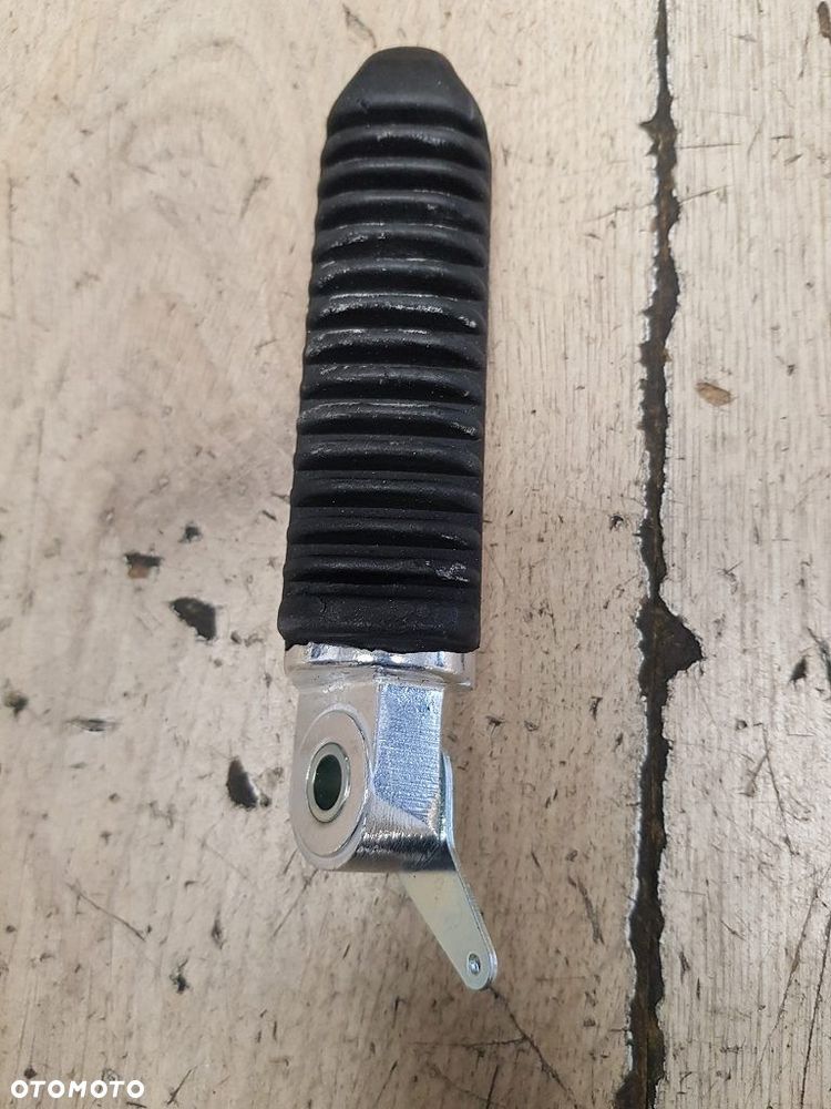 Podnóżek kierowcy prawy Suzuki GSX600F GSX750F 43510-19C02 - 4