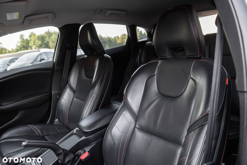 Volvo V40 D2 Geartronic Kinetic - 19