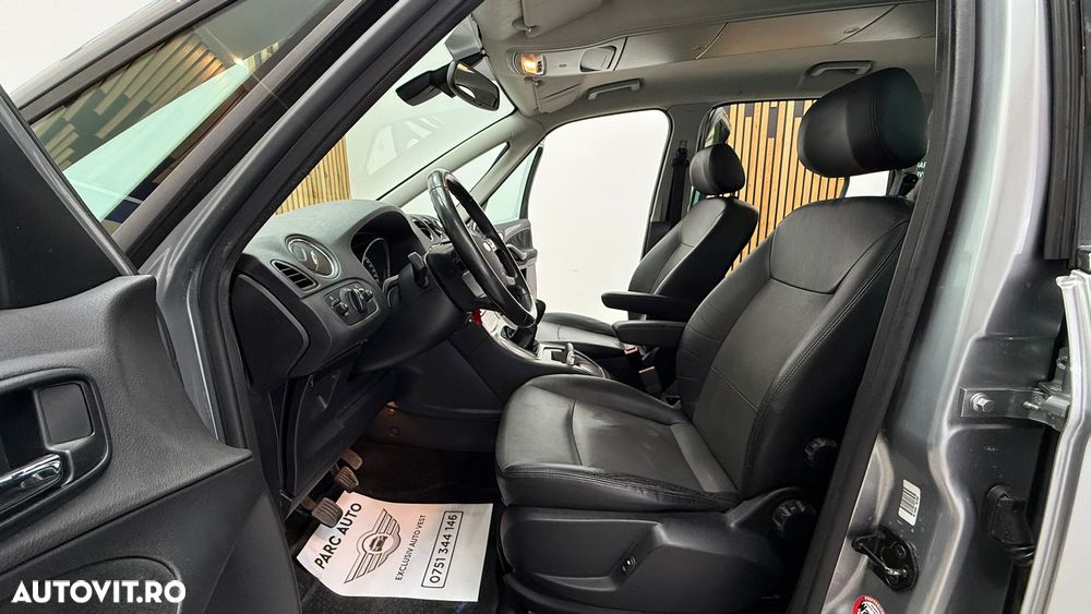 Ford Galaxy 2.0 Ghia - 14