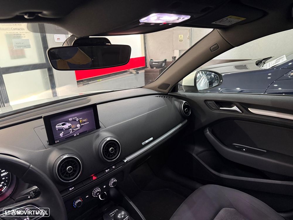 Audi A3 1.6 TDI S-line S tronic - 18