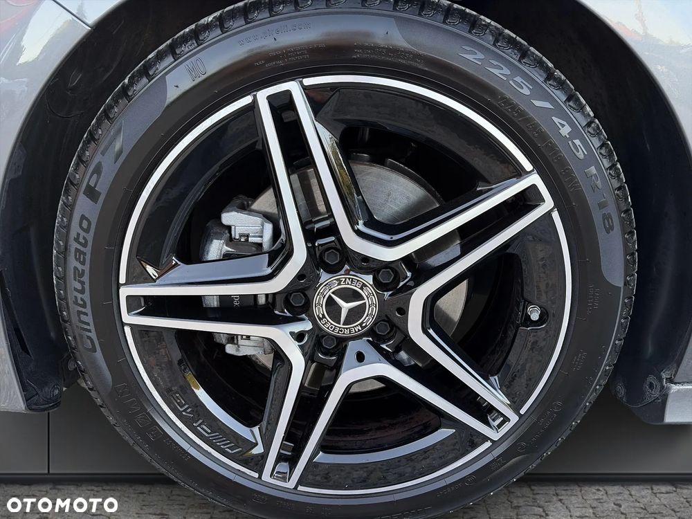 Mercedes-Benz Klasa A 200 AMG Line 7G-DCT - 36