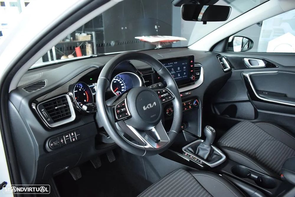 Kia Ceed SW 1.6 CRDi MHEV Dynamic - 7