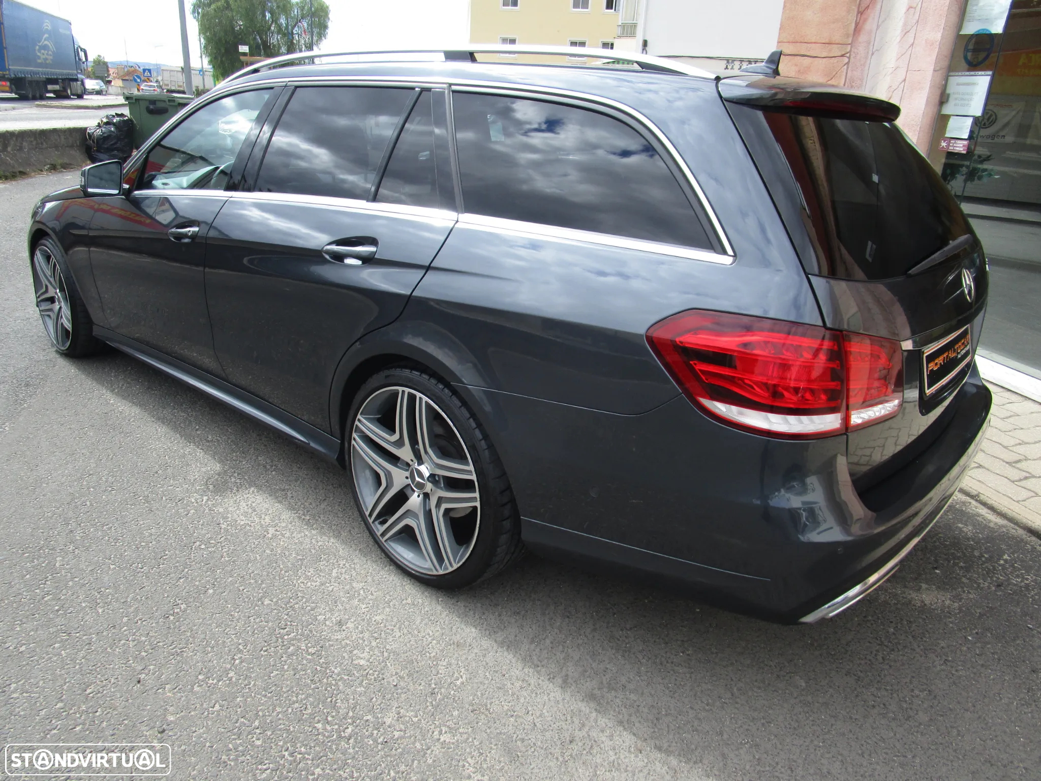 Mercedes-Benz E 300 Bluetec Hybrid Avantgarde - 7