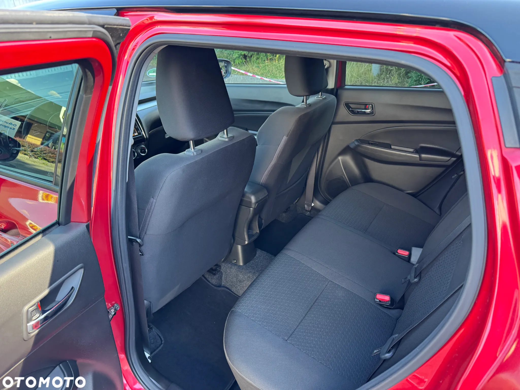 Suzuki Swift 1.2 Dualjet SHVS Premium Plus - 13