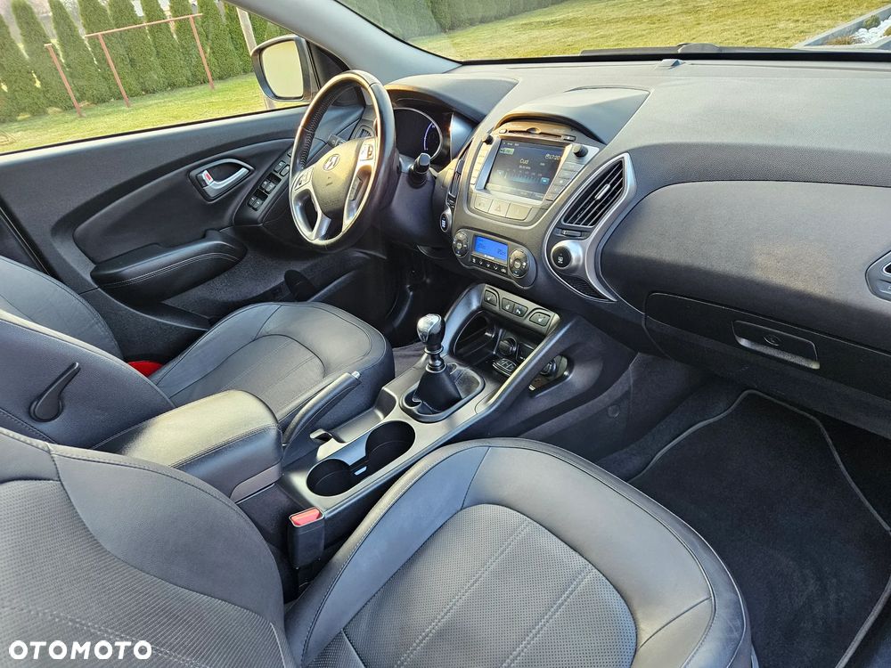 Hyundai ix35 2.0 CRDi 4WD Premium - 24