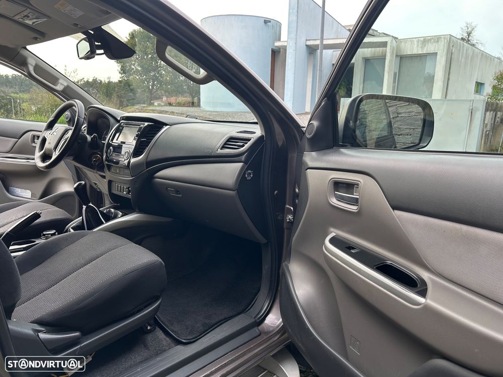 Mitsubishi L200 - 18