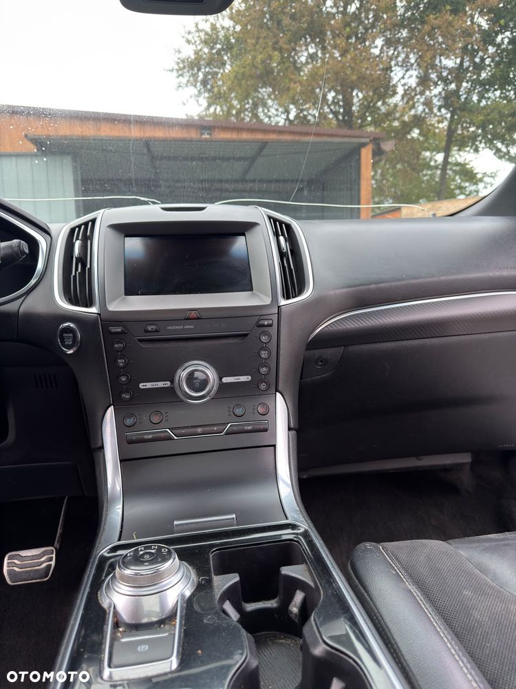 Ford Edge - 21
