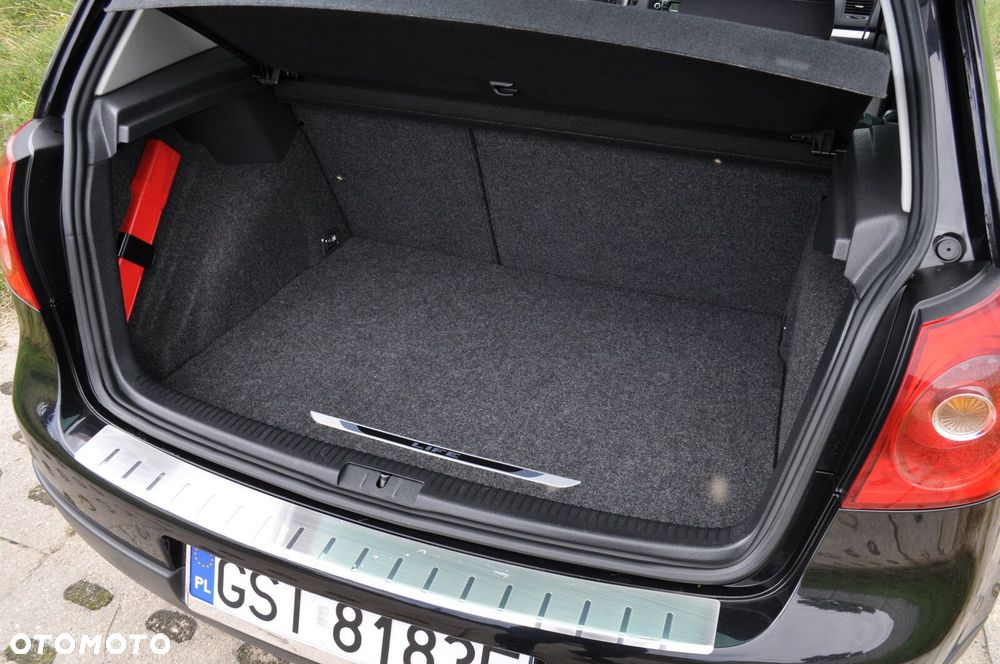Volkswagen Golf - 18