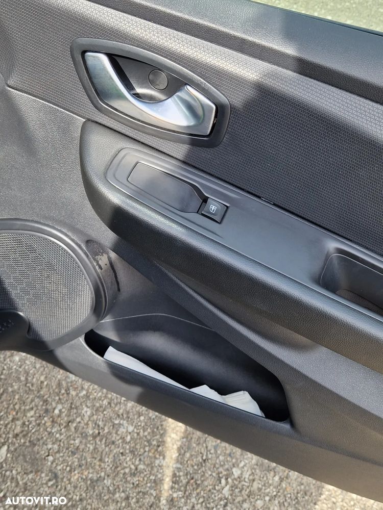 Renault Clio IV 1.2 Life Evo - 10