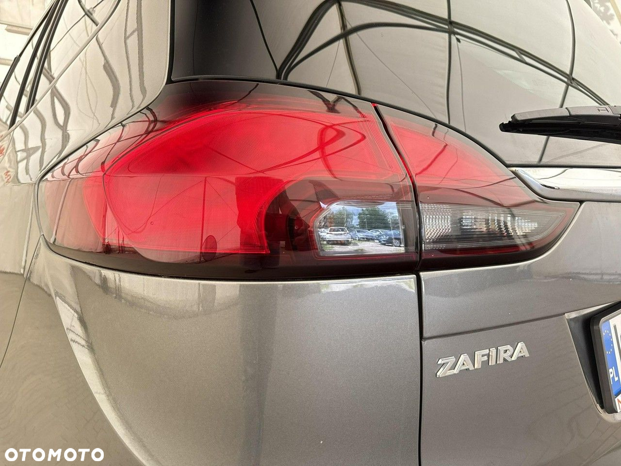 Opel Zafira - 29