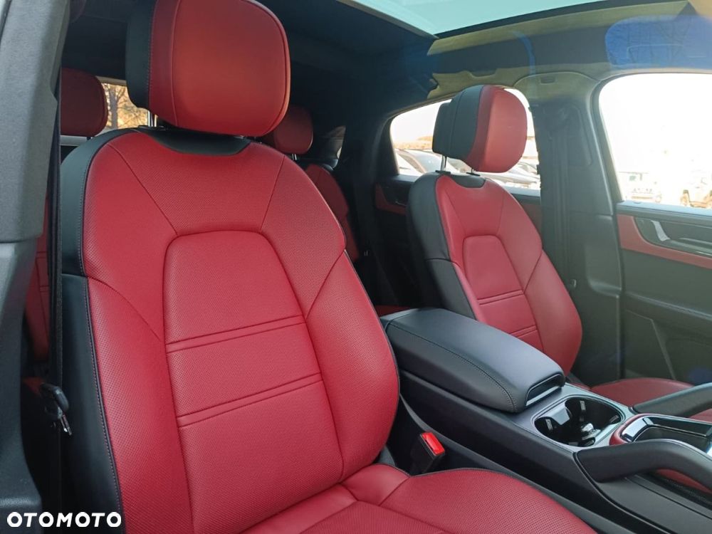 Porsche Cayenne - 27