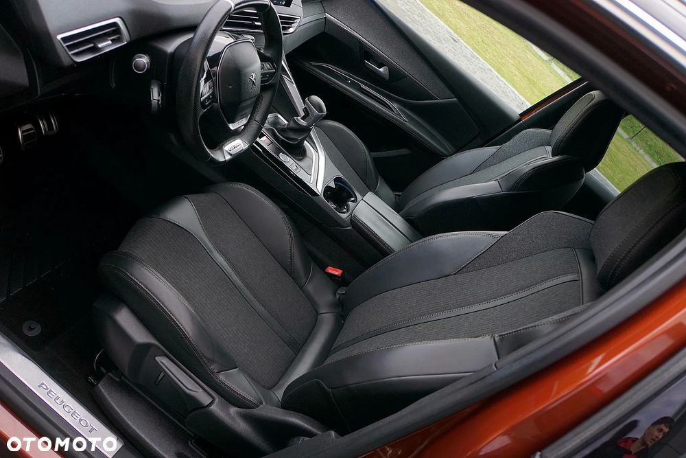 Peugeot 3008 HDi 150 Business-Line - 24