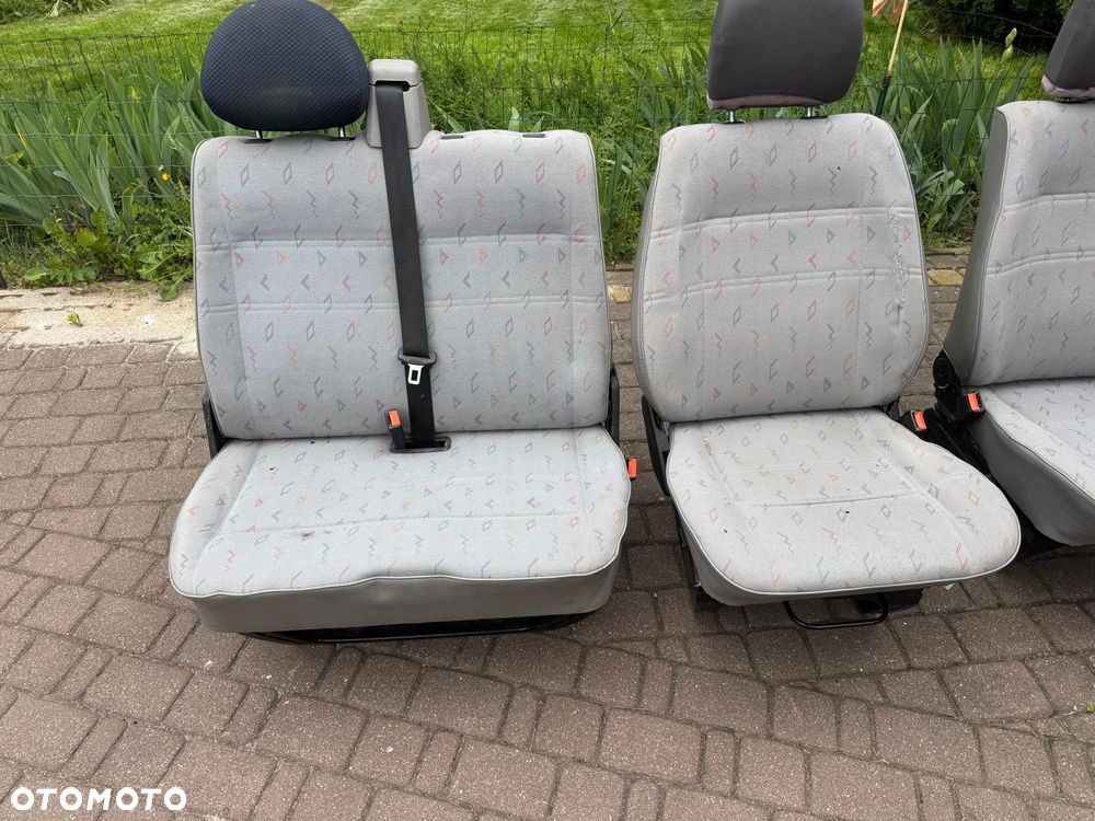 Fotele pojedyncze VW t4 plus kanapa dwójka - 2