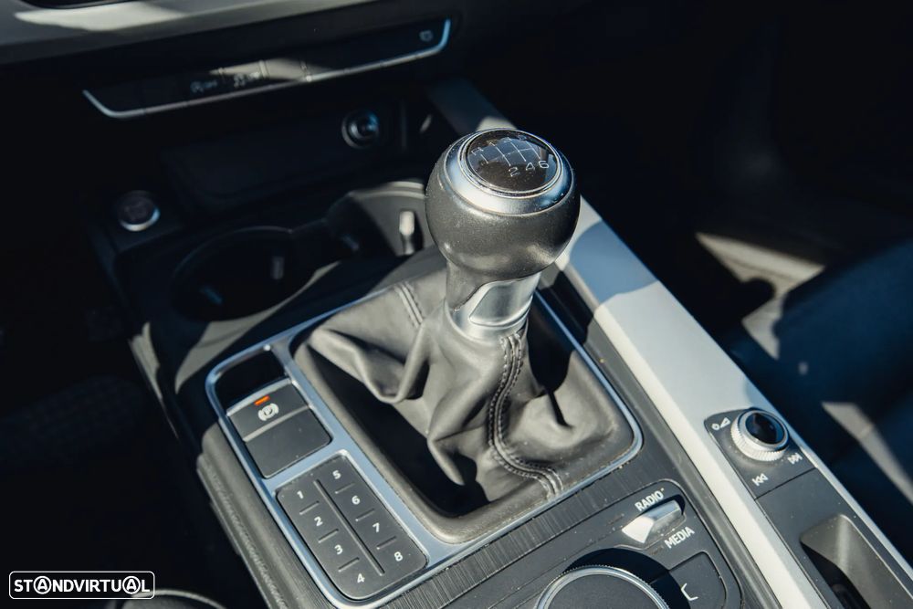 Audi A4 Avant 2.0 TDi S-line - 35