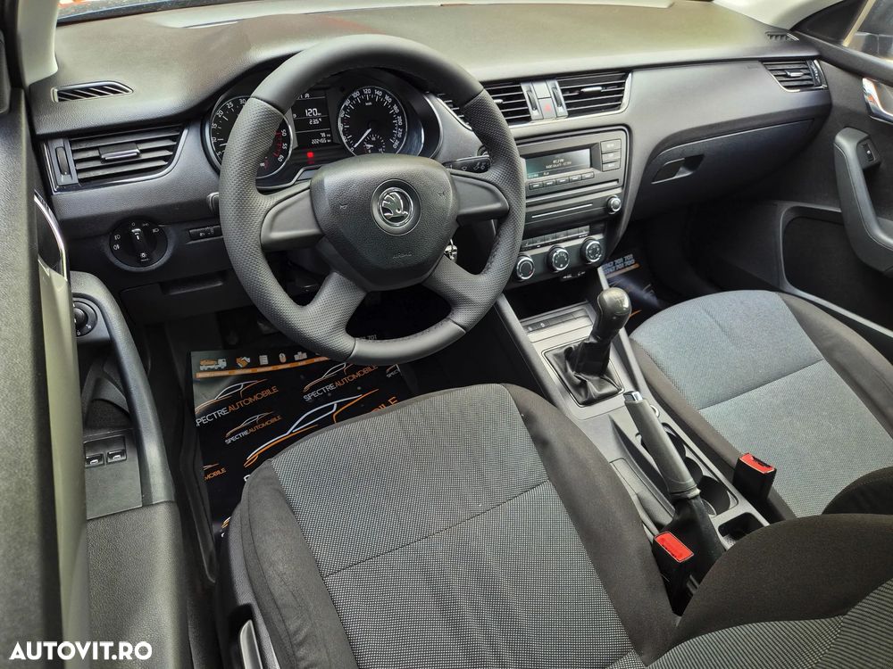 Skoda Octavia 1.6 TDI ELEGANCE - 10