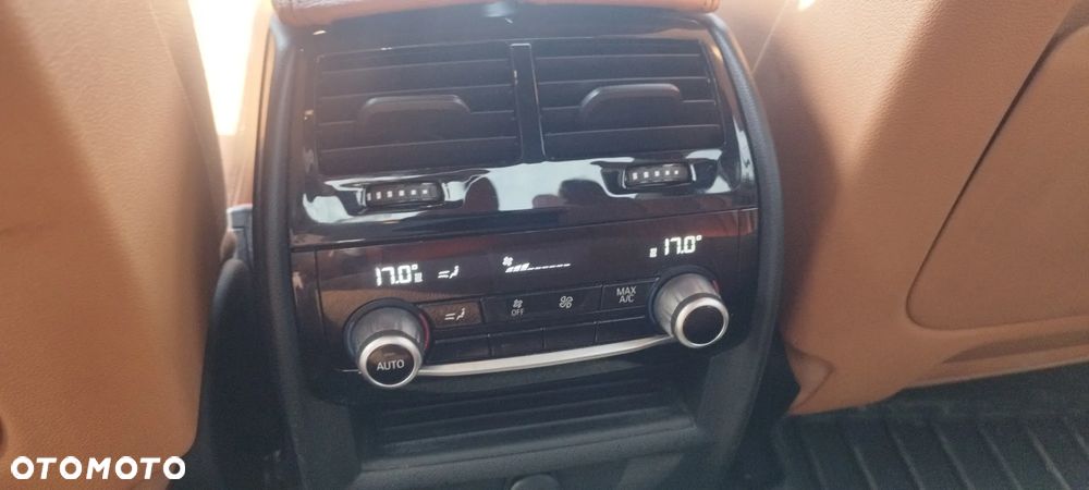 BMW Seria 5 520d M Sport - 17