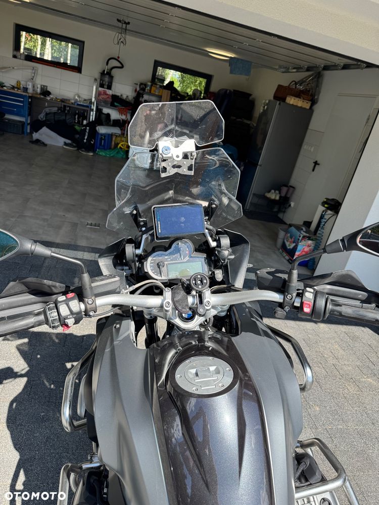 BMW R - 6