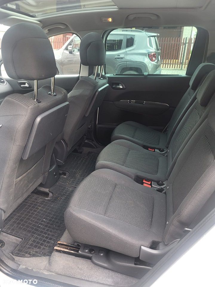 Peugeot 5008 1.6 BlueHDi Style 7os - 7