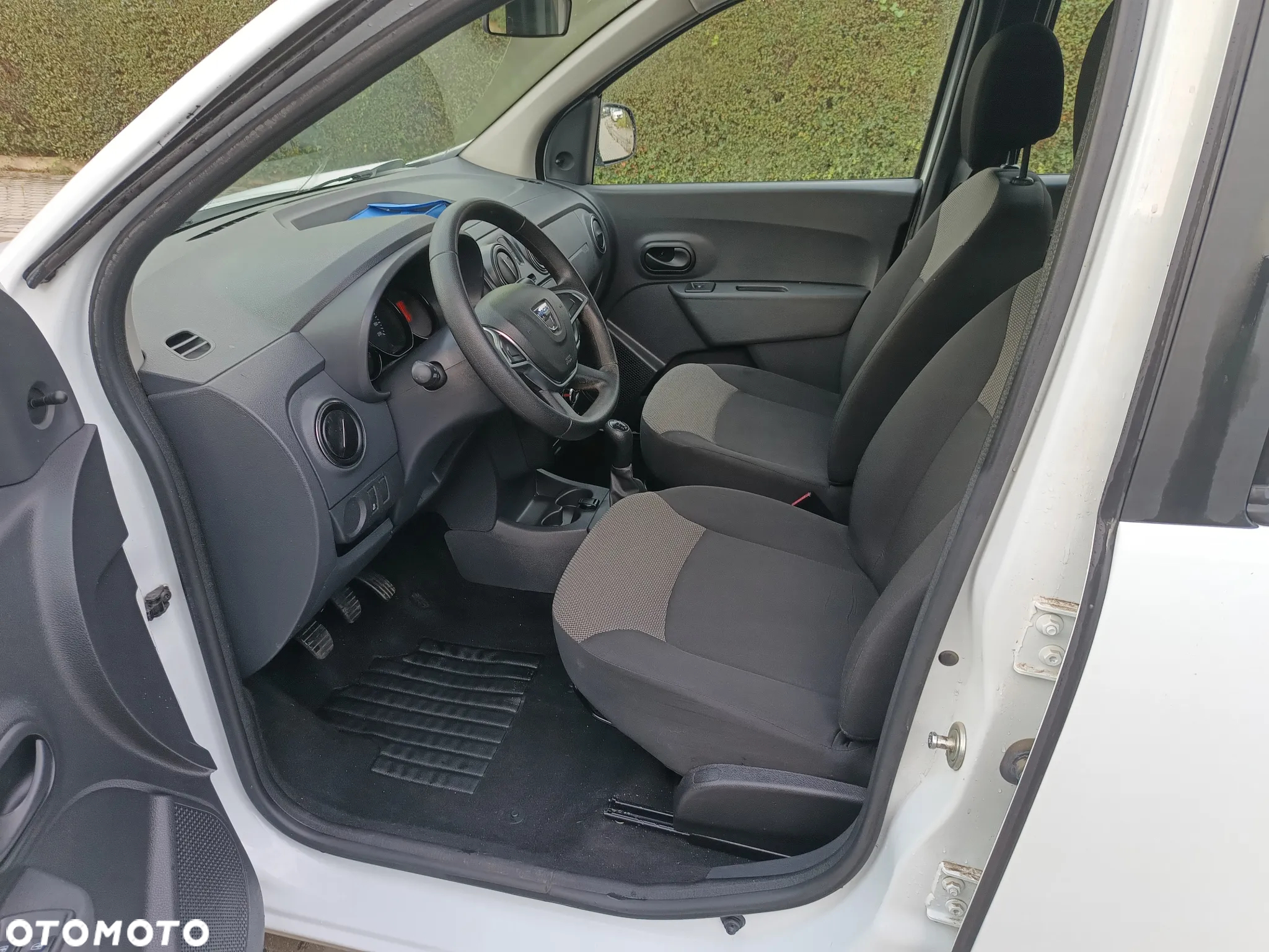 Dacia Lodgy - 17