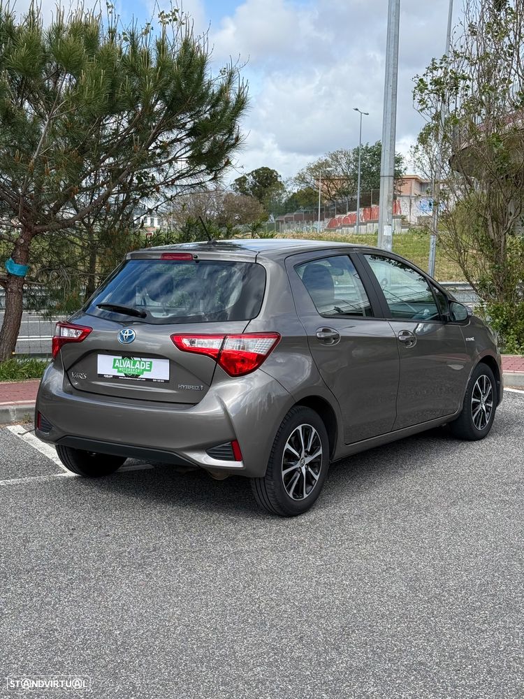 Toyota Yaris 1.5 HSD Comfort+P.Style - 10
