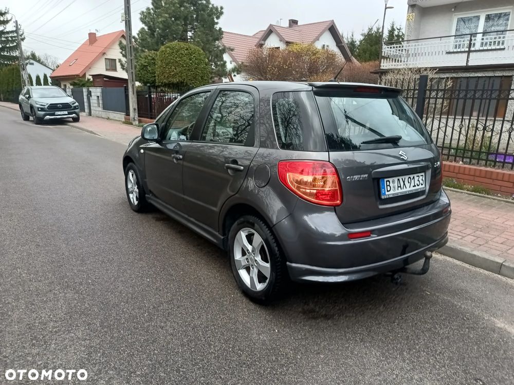 Suzuki SX4 - 5