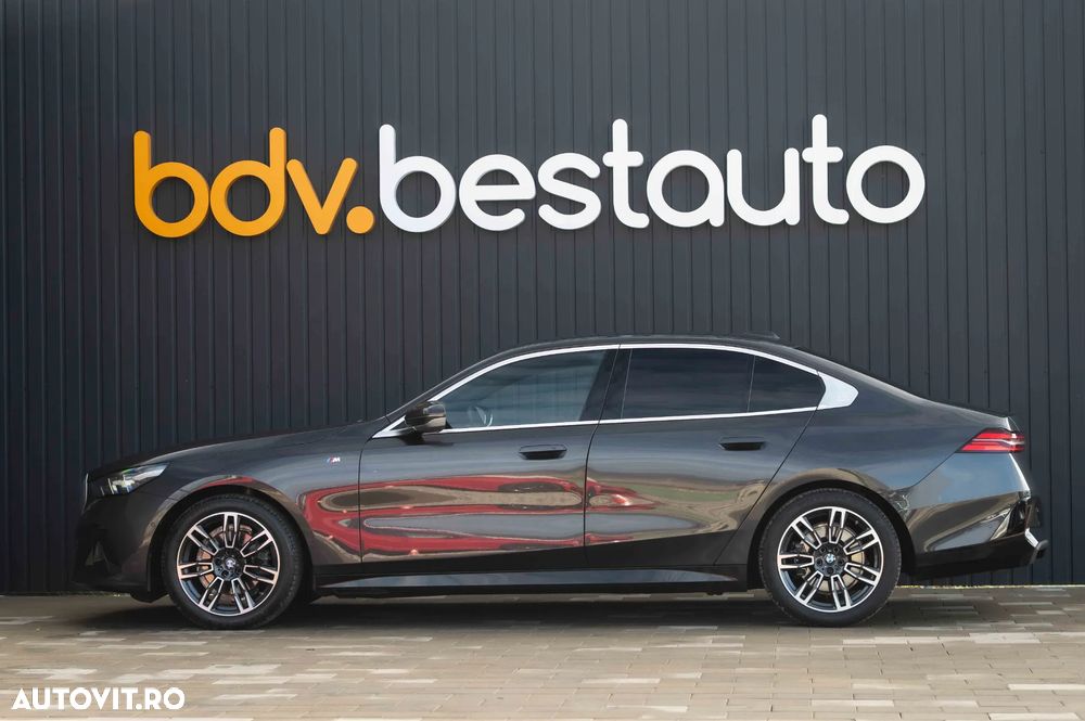 BMW Seria 5 520i AT MHEV - 10