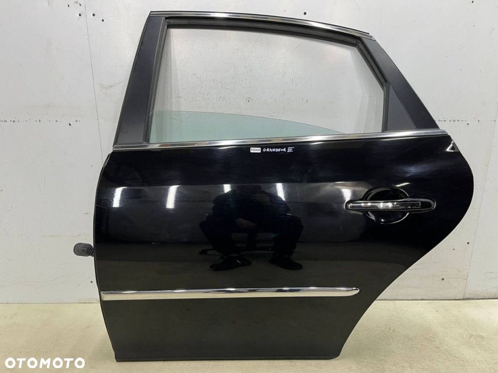 Drzwi Hyundai Grandeur 4 IV 05-11r. lewe tylne lewy tył AA - 1