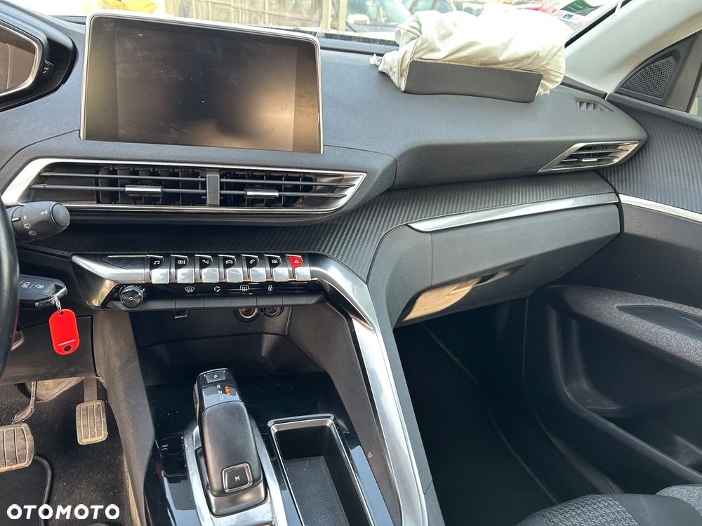 Peugeot 3008 - 12