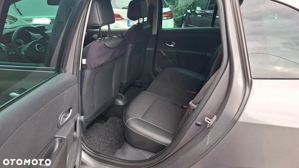 Renault Clio 1.2 TCE Authentique - 12