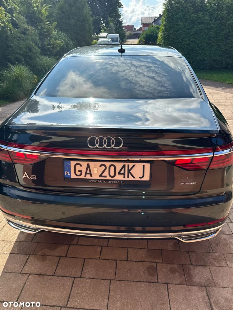 Audi A8 - 4