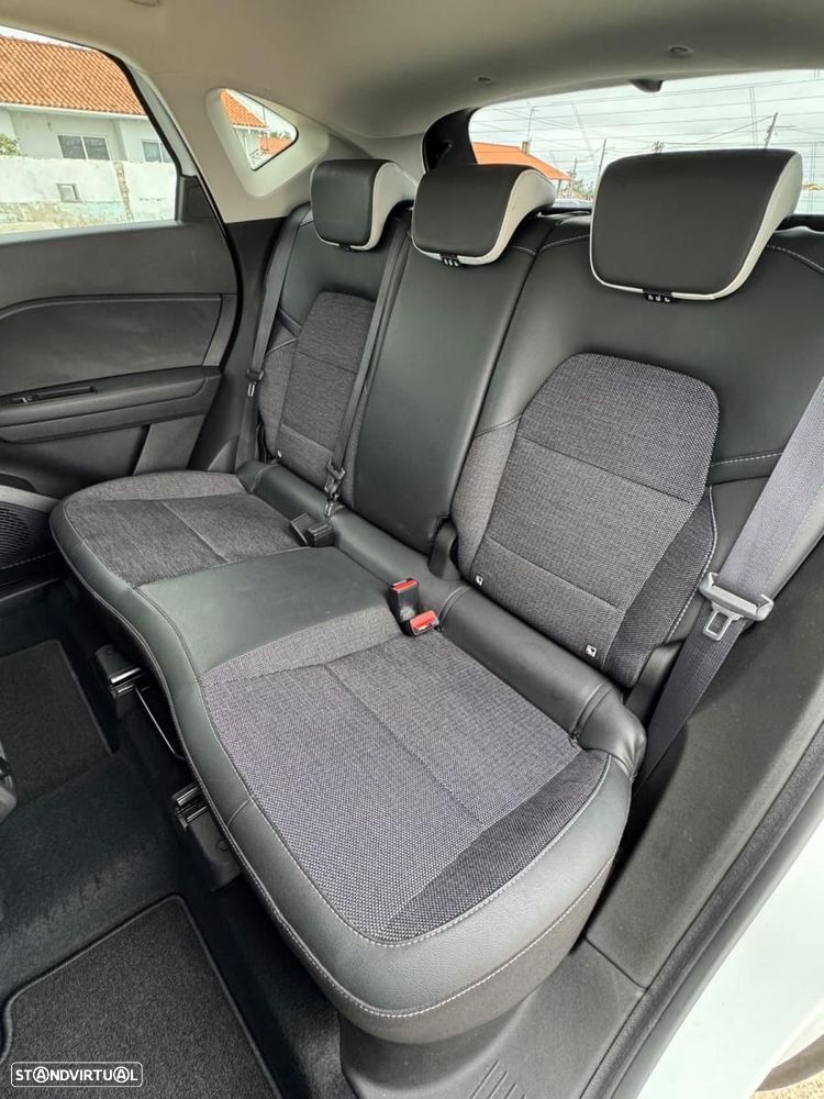 Renault Captur - 15