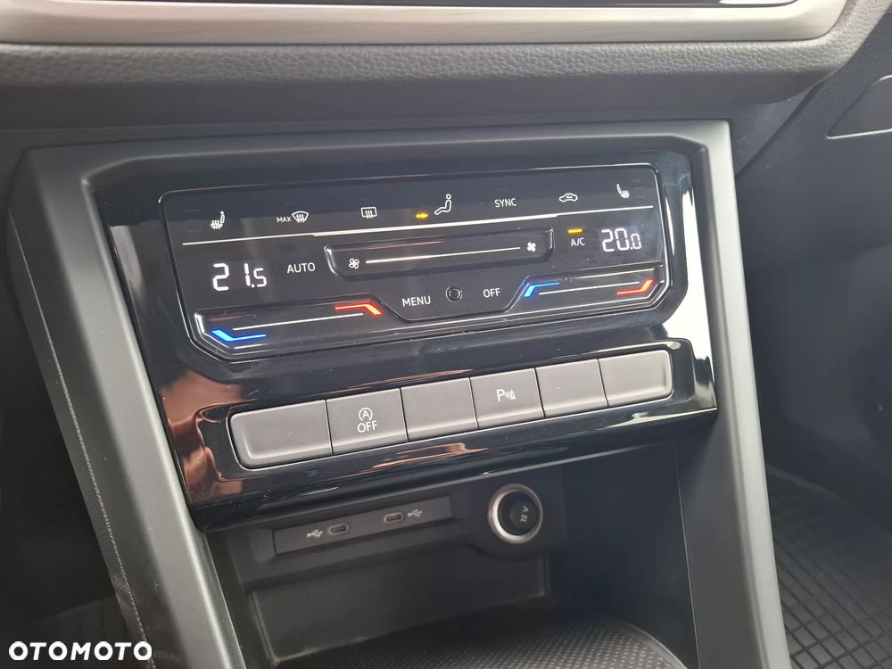 Volkswagen Touran 1.5 TSI EVO Comfortline Plus - 18