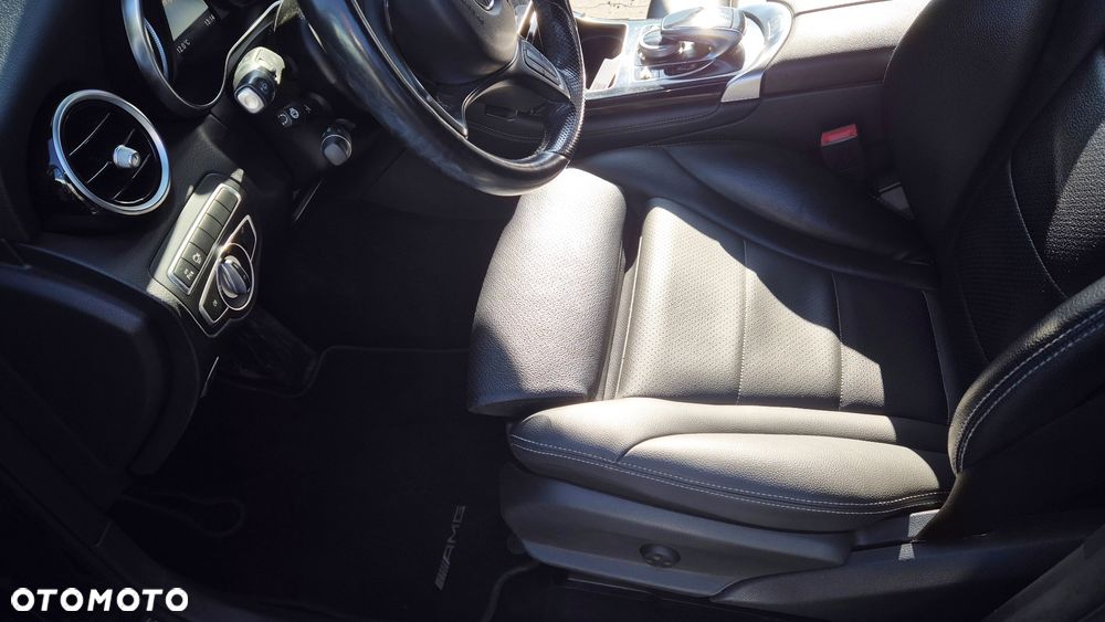 Mercedes-Benz GLC 300 4Matic 9G-TRONIC - 12