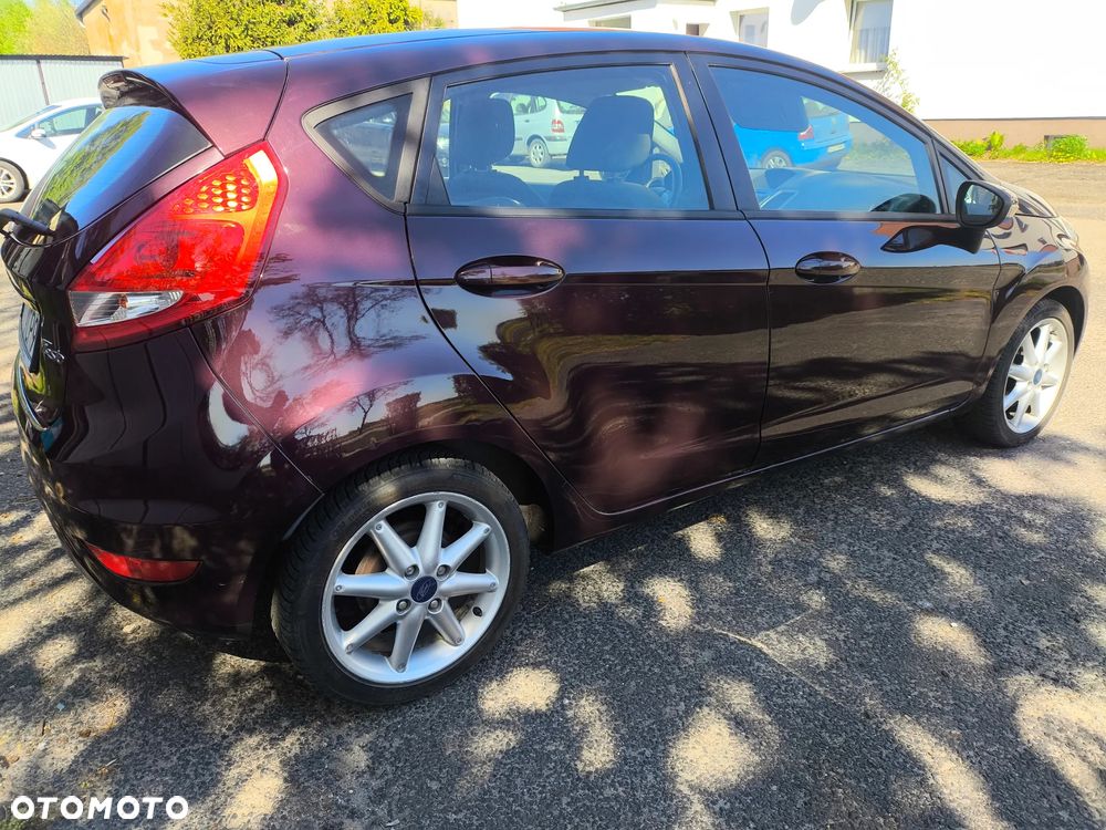 Ford Fiesta 1.25 SYNC Edition - 21