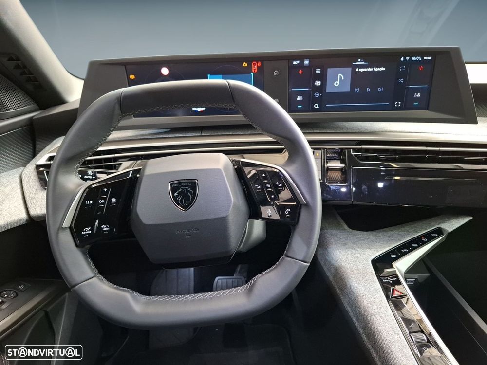 Peugeot 3008 1.2 Hybrid Allure e-DCS6 - 17