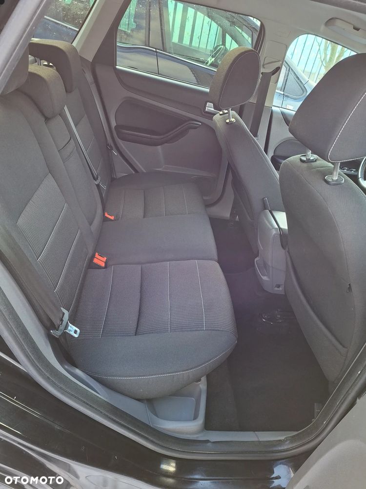 Ford Focus 2.0 16V Titanium - 22