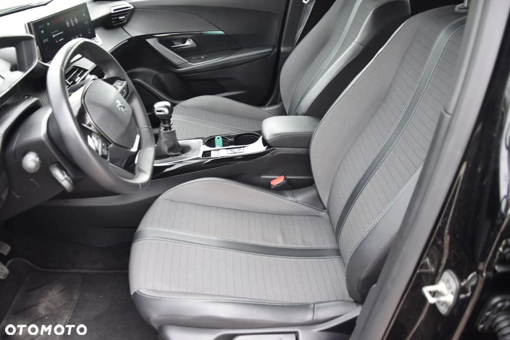 Peugeot 2008 - 14