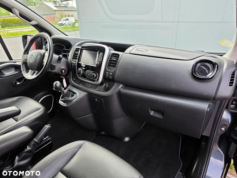 Opel Vivaro L2H1 2,9t Elegance Premium - 24