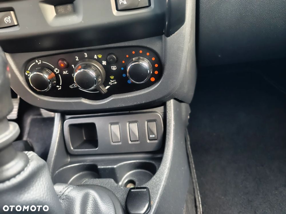 Dacia Duster TCe 125 4x2 Celebration - 18
