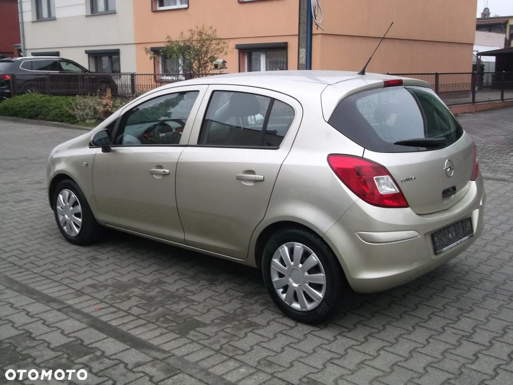 Opel Corsa 1.2 16V Enjoy - 9