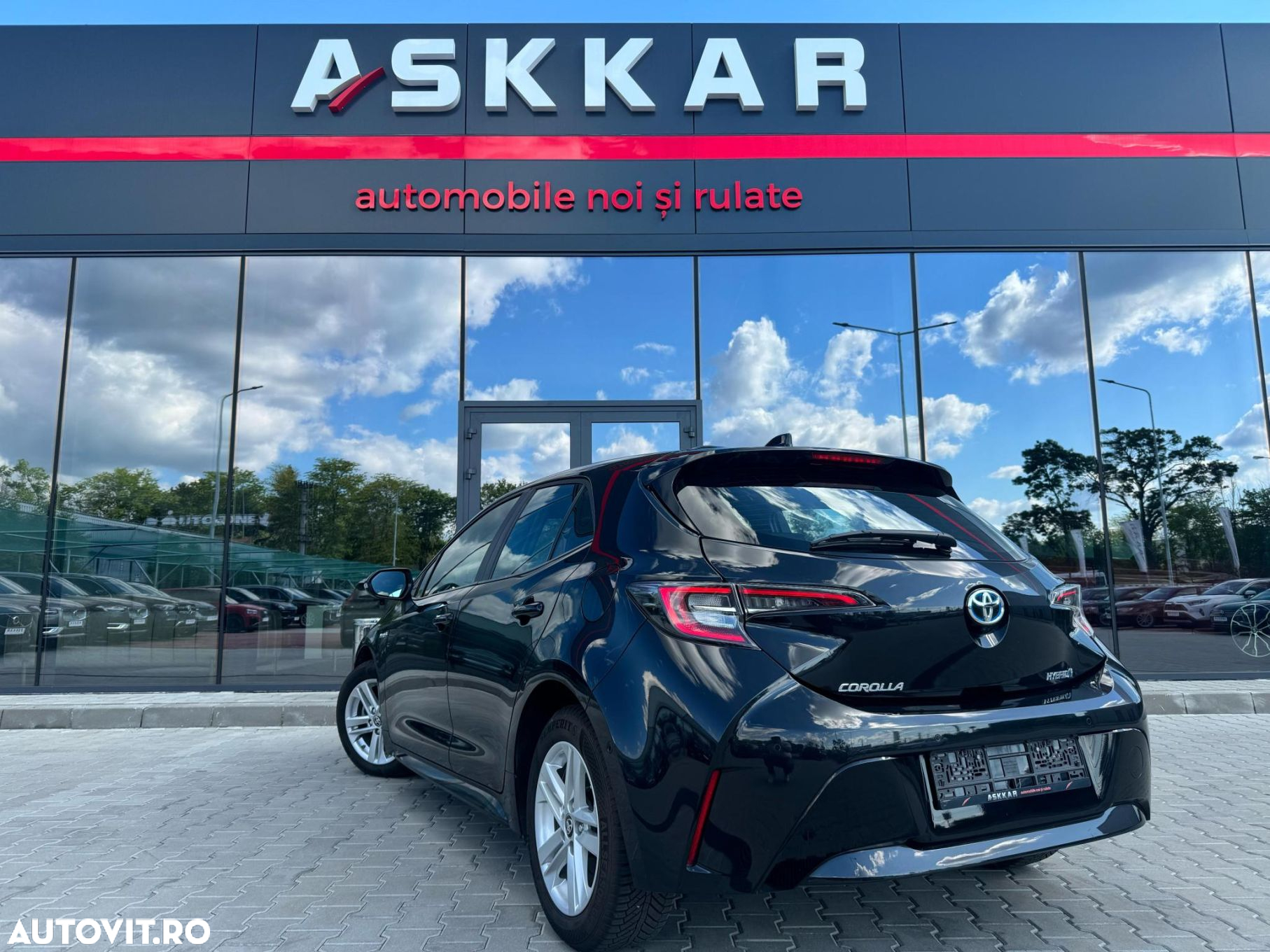Toyota Corolla 1.8 HSD Dynamic - 8