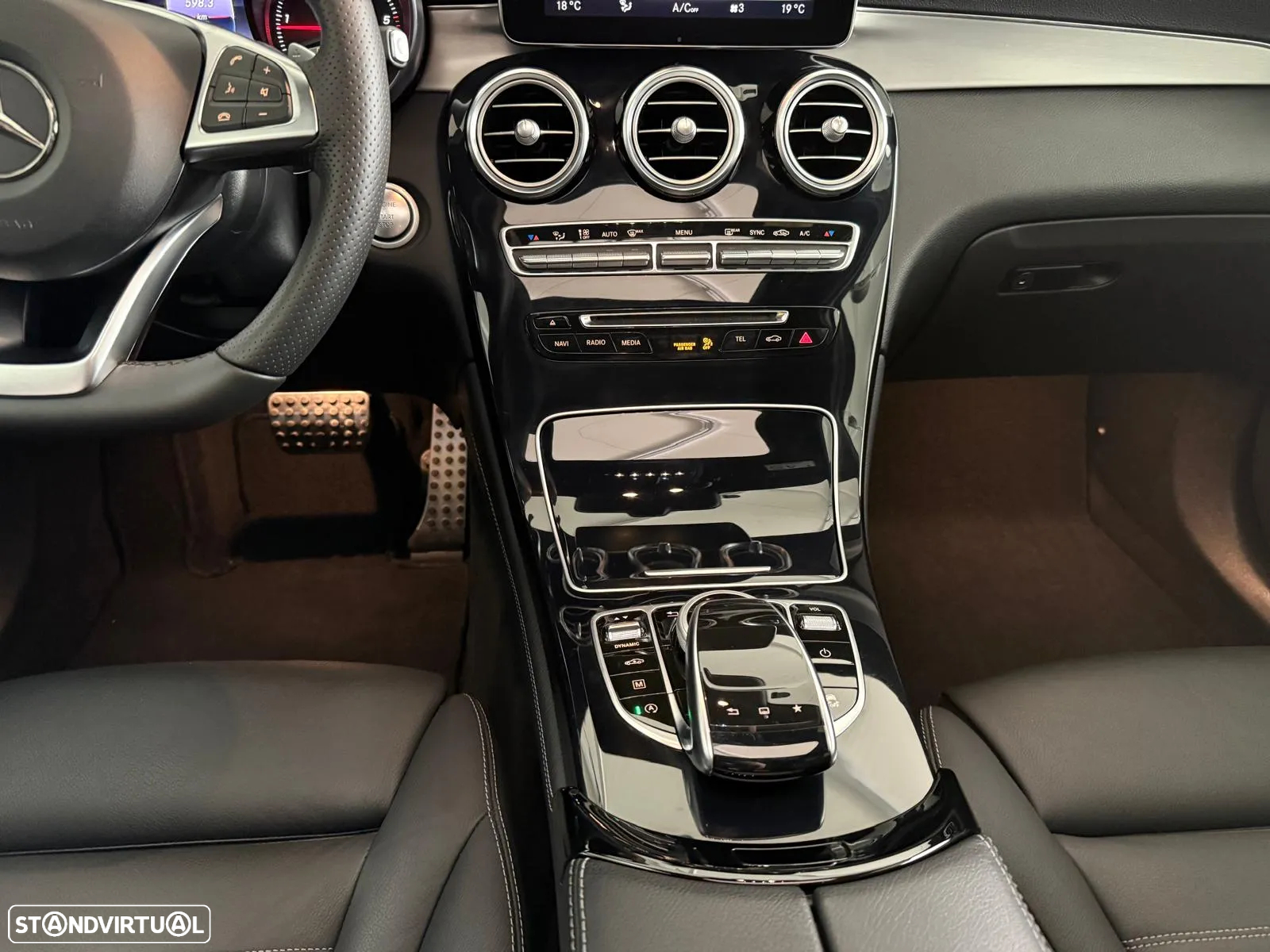 Mercedes-Benz GLC 250 d 4Matic 9G-TRONIC AMG Line - 33