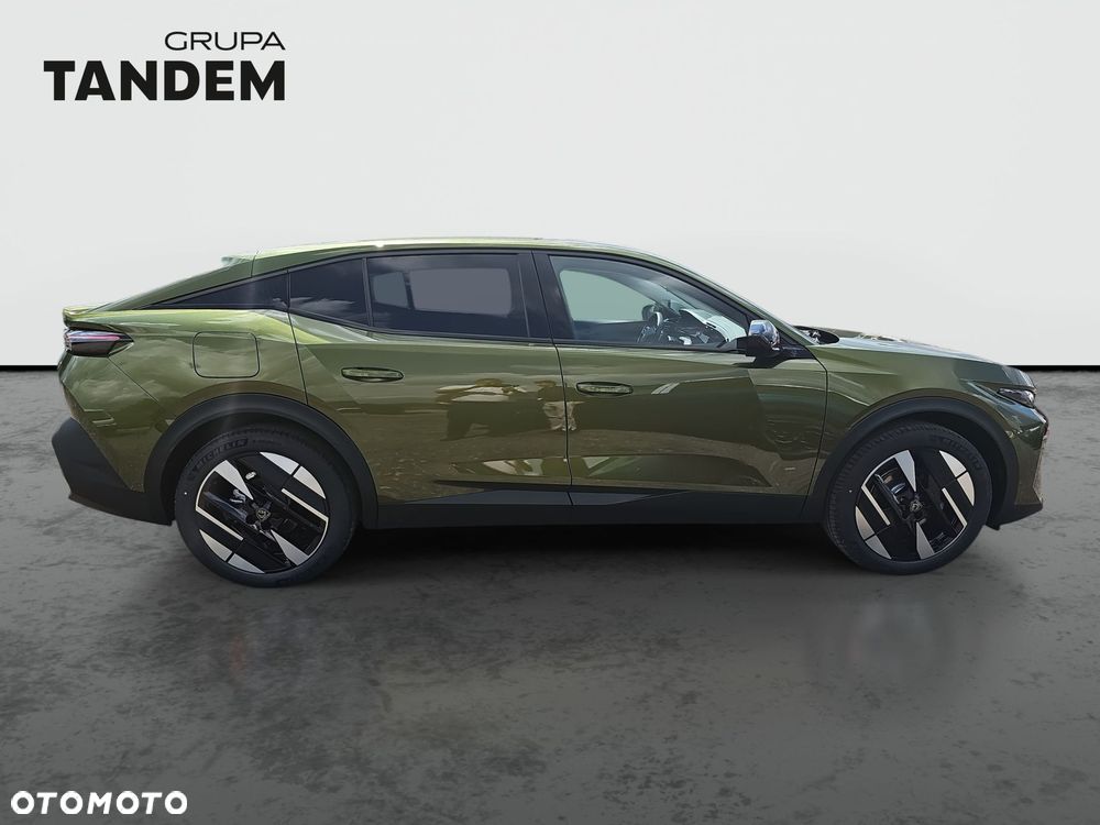 Peugeot 408 - 4