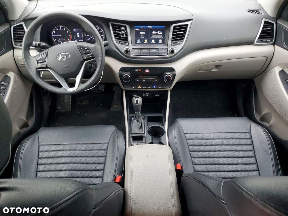 Hyundai Tucson - 7