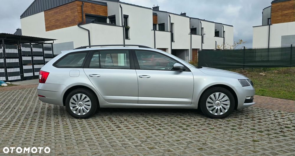 Skoda Octavia 1.6 TDI Active - 4