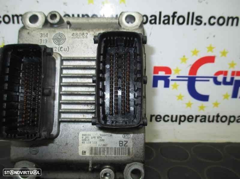 CENTRALINA MOTOR UCE OPEL CORSA C 2001 -0261206074 - 3