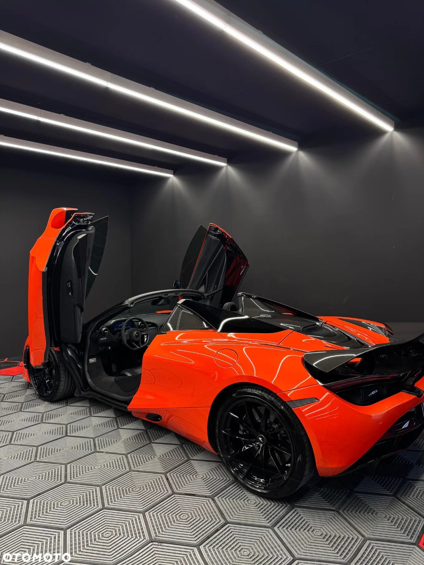 McLaren 720S Spider - 9