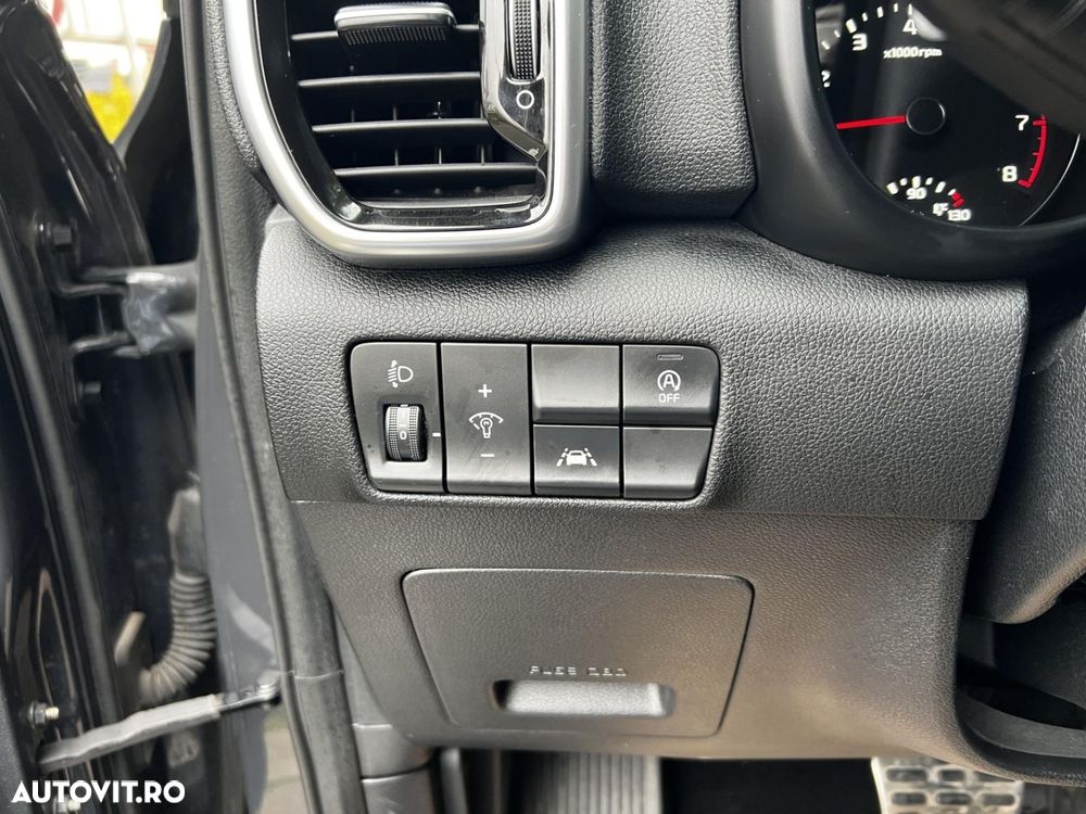 Kia Sportage 1.6 T-GDI 7DCT 4x4 GT Line - 28