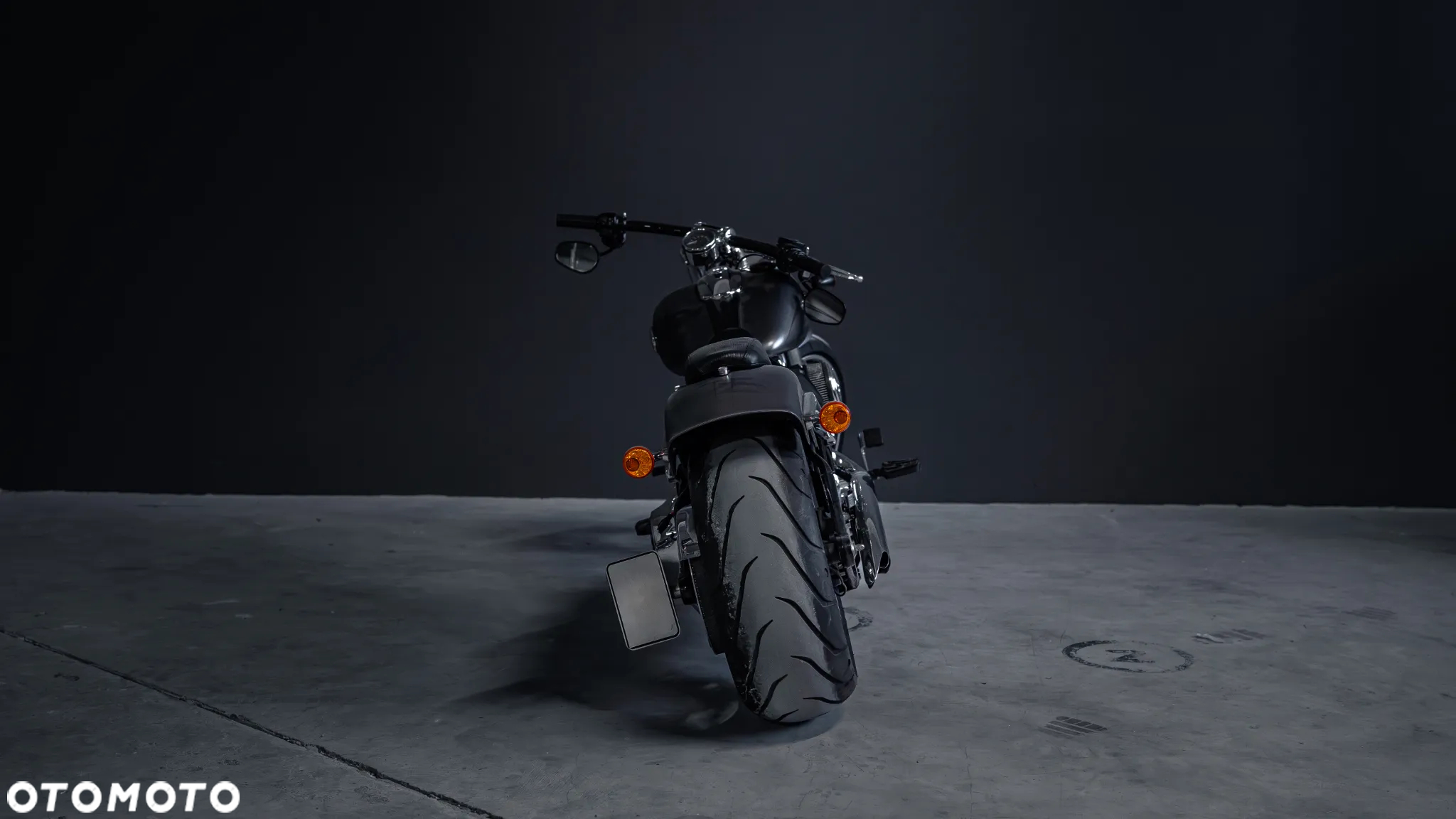 Harley-Davidson Softail Breakout - 4