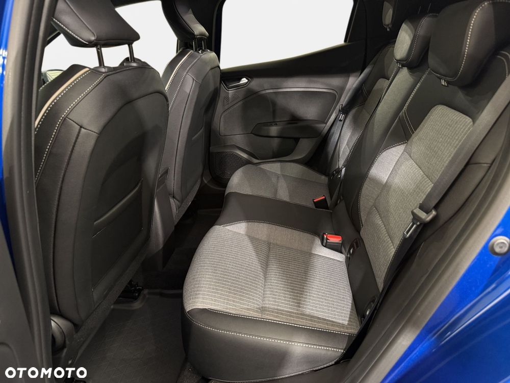 Renault Clio - 27